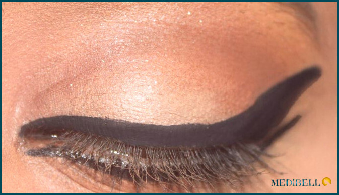Paso 5 del tutorial de maquillaje de ojos inspirado en Bollywood de la década de 1960