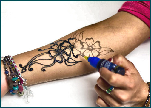 Aplicador de henna para tatuajes