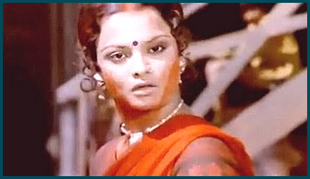 Rekha as a village girl without makeup