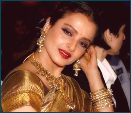 Rekha glowing without makeup